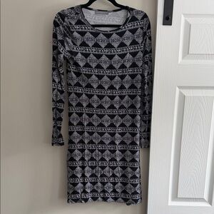 Loveappella Black and Gray Patterned Long Sleeve Dress